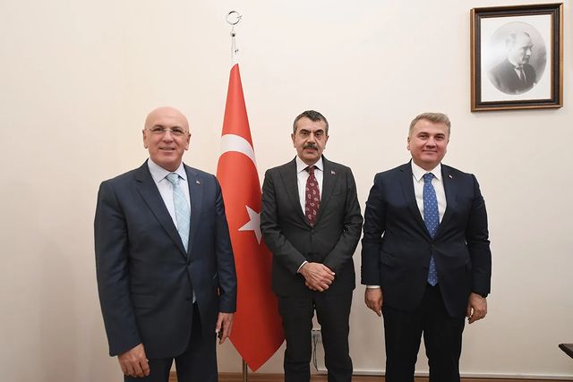 AK Parti Milletvekilleri, Milli Eğitim Bakanı Yusuf Tekin’i Ziyaret Etti