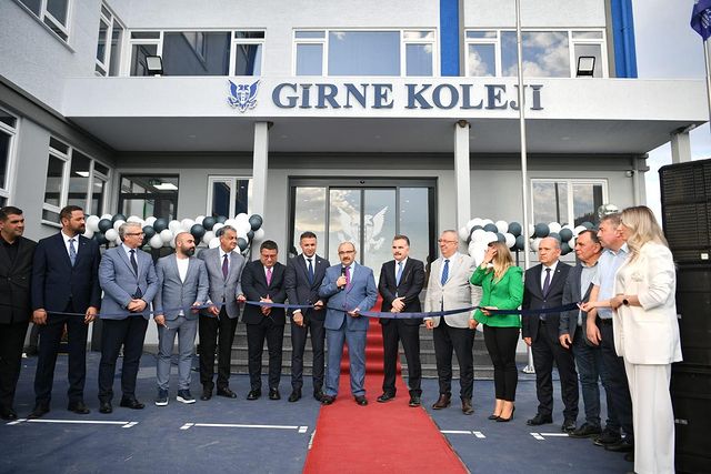 Balıkesir Valisi İsmail Ustaoğlu, Girne Koleji Edremit Kampüsü’nün Tanıtım Etkinliğine Katıldı