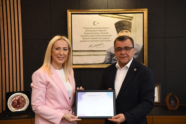 Beşiktaş Belediyesi Başkan Yardımcısı Av. Esra Yenidünya, Altıeylül Belediyesi’ni Ziyaret Etti