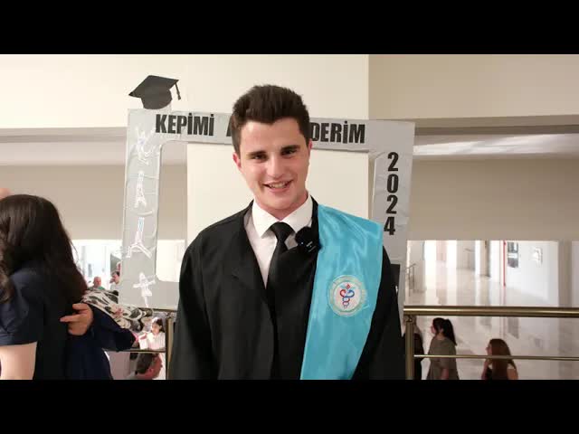 Balıkesir Üniversitesi’nde Coşkulu 2024 Mezuniyet Töreni