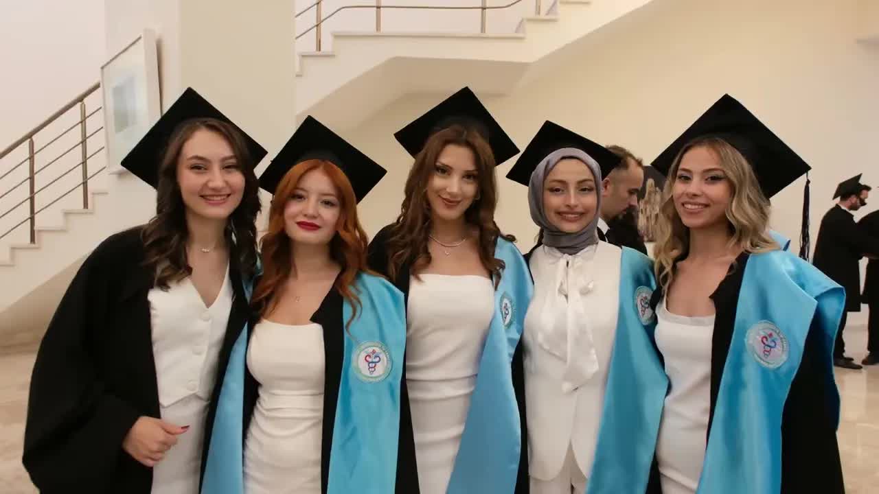 Balıkesir Üniversitesi’nde 2024 Mezuniyet Coşkusu