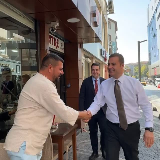 Başkan Ahmet Akın, Halkla Sıkı İlişki İçinde