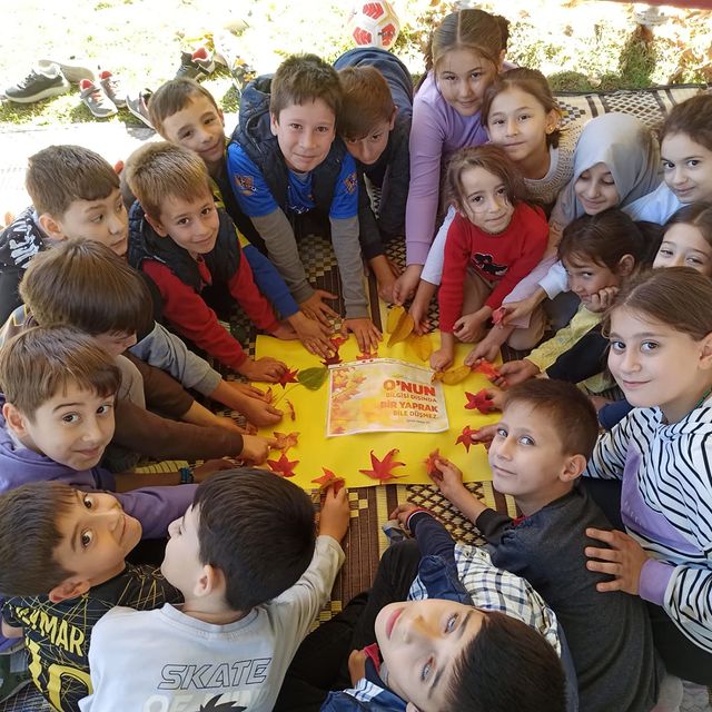 Dursunbey’de Sonbahar Temalı Tefekkür Atölyesi Gerçekleştirildi