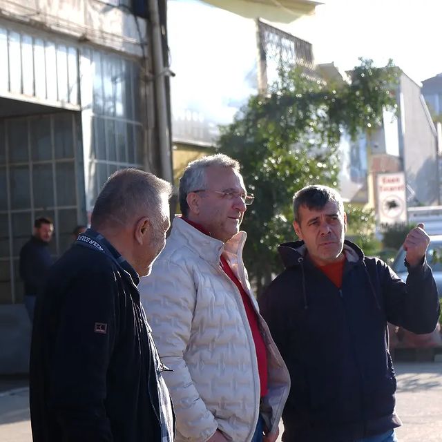 Susurluk Belediye Başkanı Hakan Yıldırım Semizel, Oto Sanayi Bölgesinde Yapılan Parke Taş Çalışmalarını İnceledi