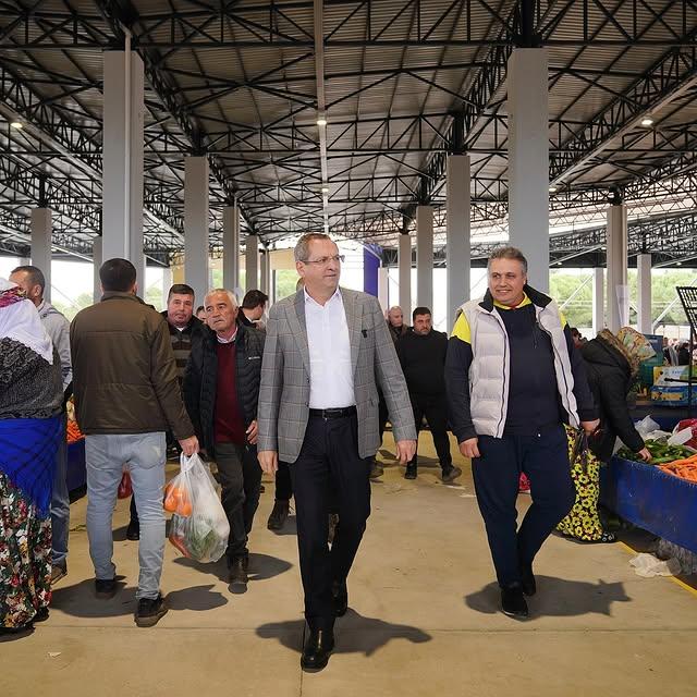 Ayvalık Belediyesi Altınova Kapalı Pazaryeri’ni Hizmete Açtı