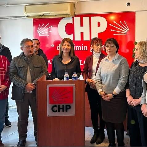 CHP Bandırma Kadın Kolları’ndan İsmet İnönü ve Kubilay Anma Basın Açıklaması