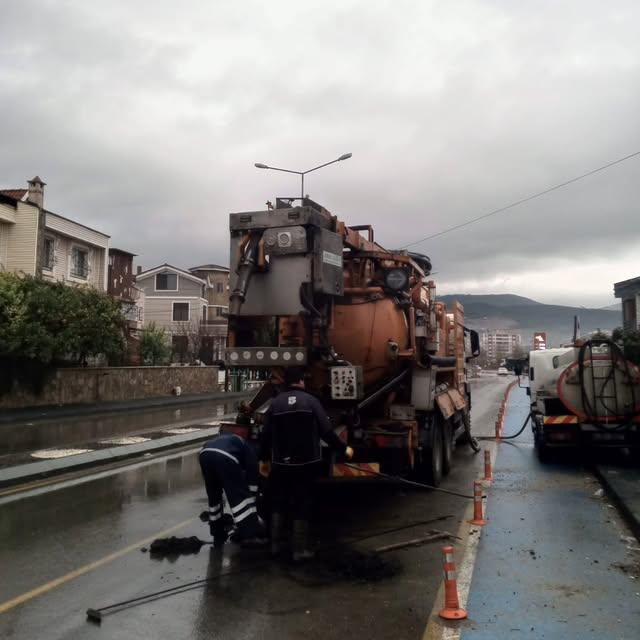 Balıkesir’de Yoğun Yağışla Mücadele Başladı