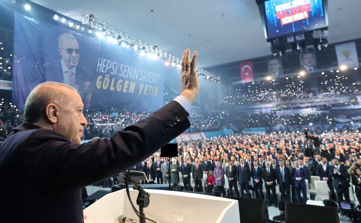 AK Parti Gençlik Kolları 7. Olağan Kongresinde Bayrak Değişimi