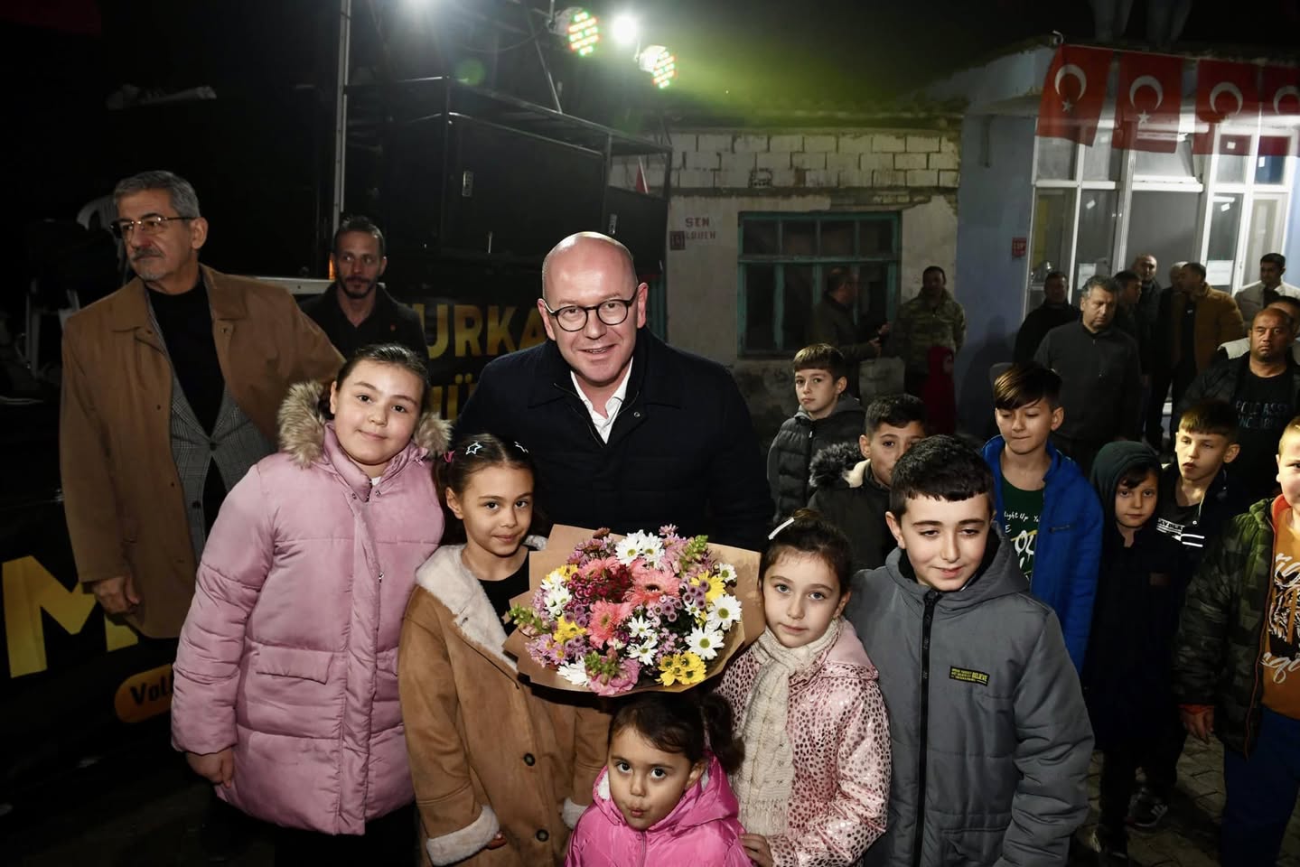 Altıeylül Kesirven’de Coşkulu Mahalle Temsilciliği Açılışı Gerçekleşti