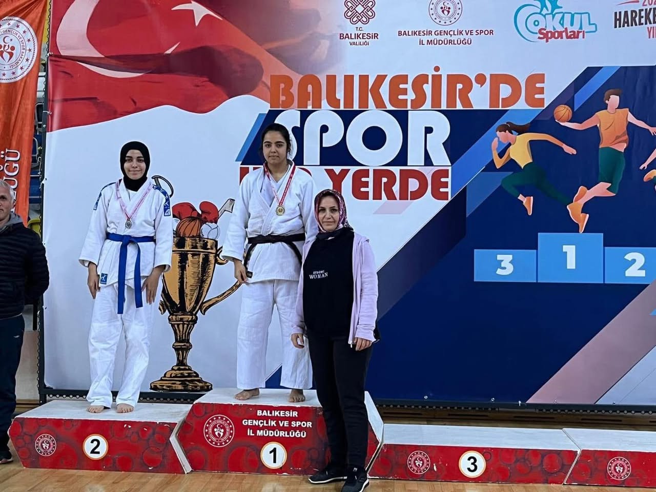 Gönenli Judocular Türkiye Judo Ümitler İl Seçmelerinden Madalyalarla Döndü