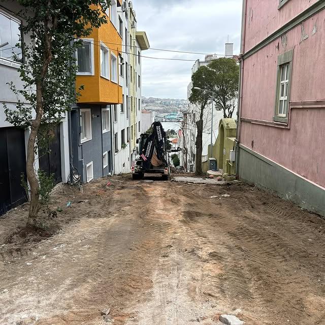 Bandırma’da Parke Taşı Döşeme ve Bakım Çalışmaları