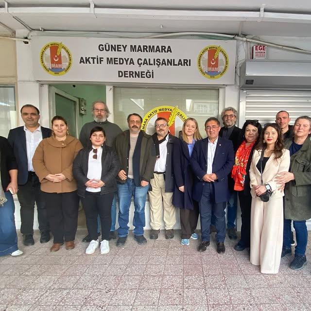 CHP Bandırma Gençlik Kolları, Gazeteciler Günü’nde Güney Marmara Aktif Medya Çalışanları Derneği’ni Ziyaret Etti