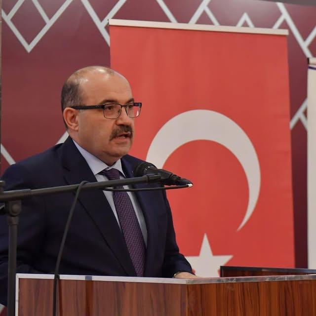 Vali İsmail Ustaoğlu, Balıkesir Öğretmenevi’nde Veli Akademisi Semineri’ne katıldı