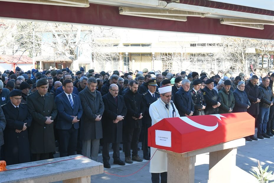 Balıkesir Valisi, Kıbrıs Gazisi Cevdet Korkmaz’ın Cenaze Törenine Katıldı