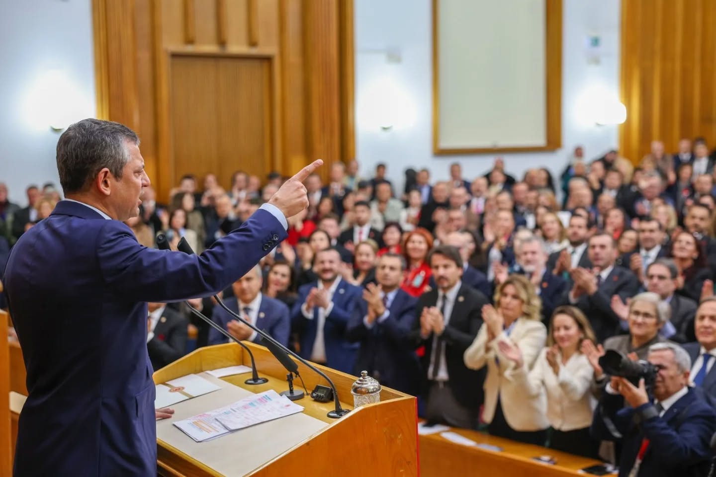 Özgür Özel’den Darbe Girişimlerine Karşı Sert Mesaj