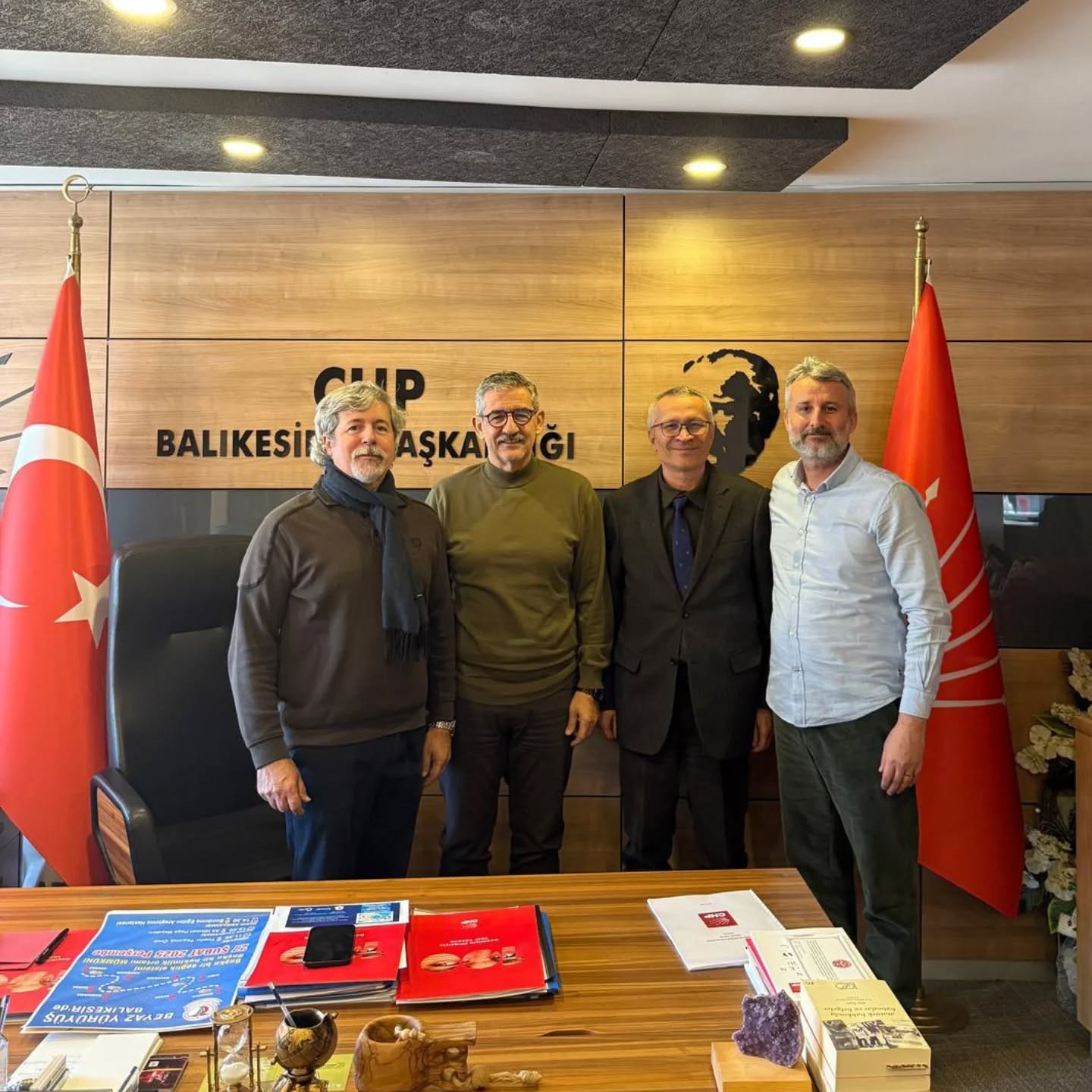 Balıkesir Tabip Odası Başkanı ve Yönetiminden CHP Balıkesir İl Başkanlığına Ziyaret