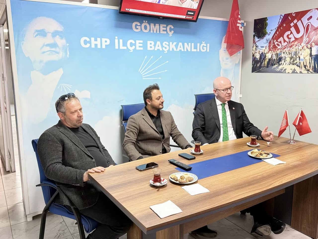 CHP Gömeç İlçe Teşkilatında Yerel Seçim Sonrası Strateji Toplantısı