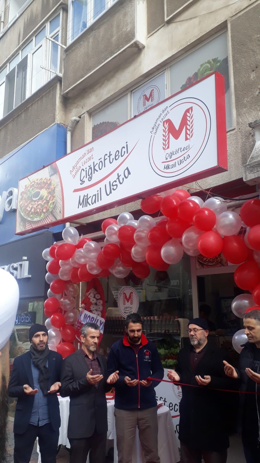 Bandırma’da Çiğköfteci Mikail Usta Dualarla Açıldı