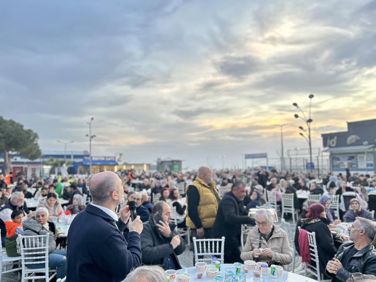 Marmara Adalar Belediyesi’nden Ramazan İftarı