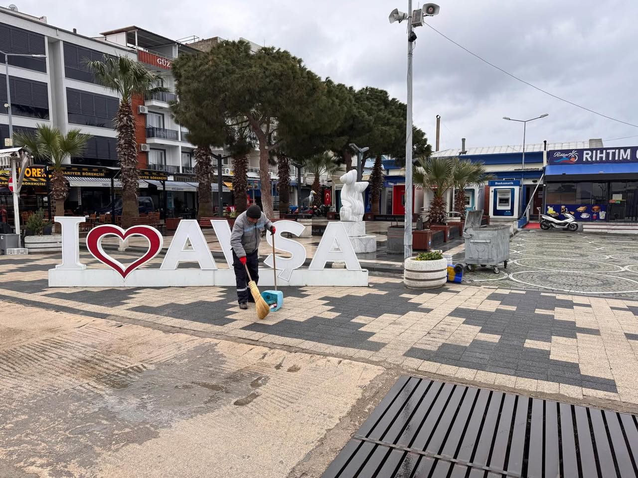 Marmara Adalar’da Çevreye Yönelik Hizmetler Aralıksız Devam Ediyor