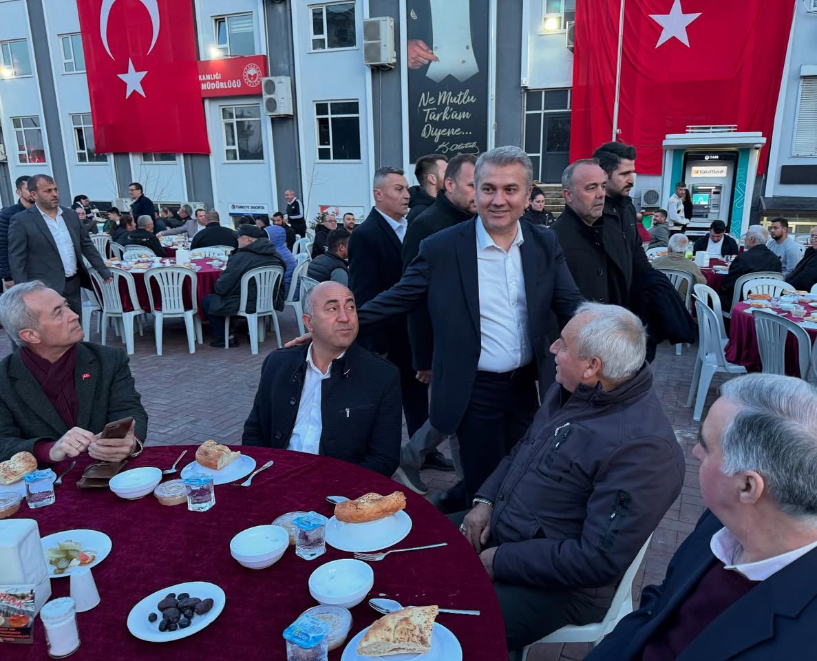 Balıkesir Şoför Esnafı Ramazan İftarında Bir Araya Geldi