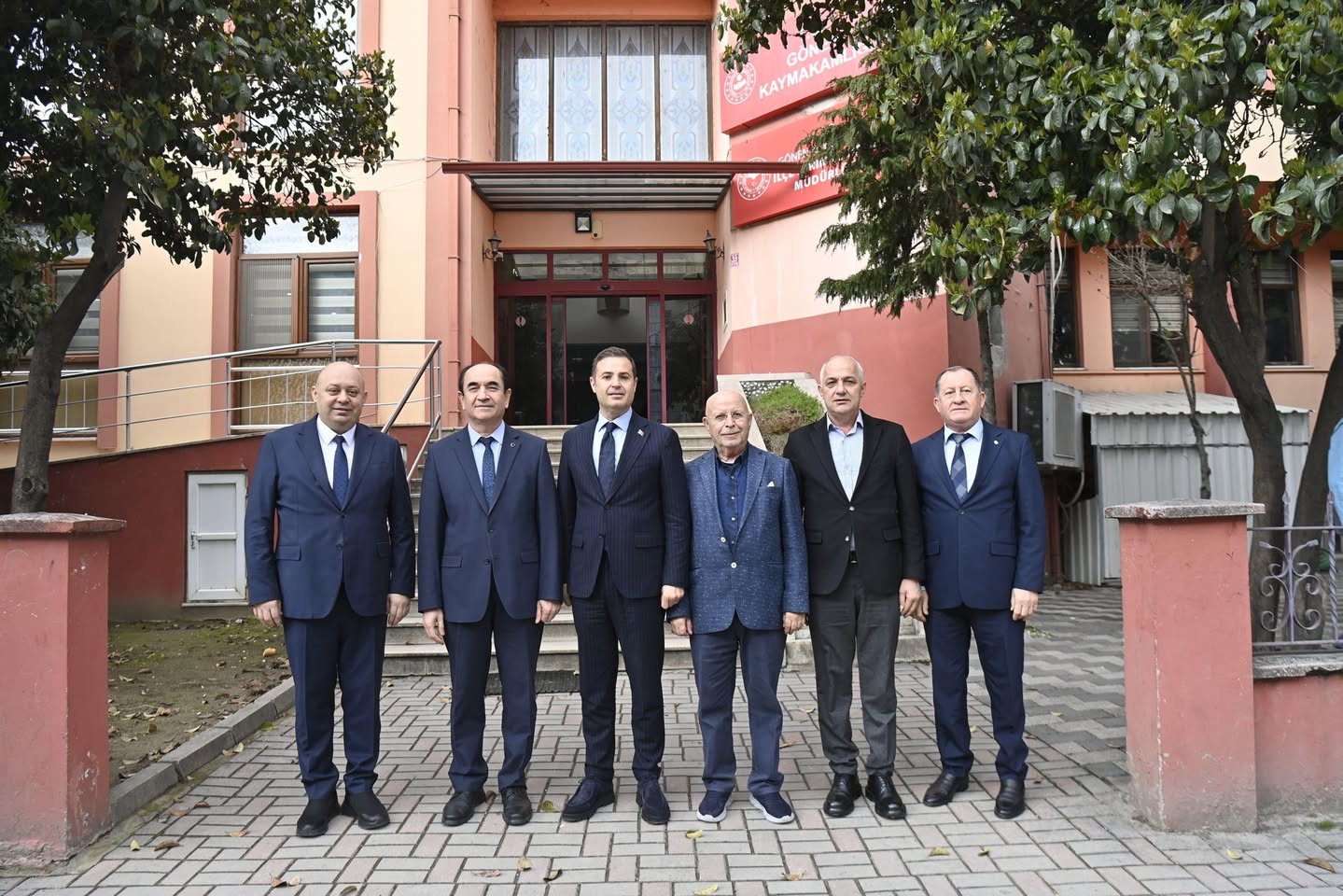 Balıkesir Belediye Başkanı Ahmet Akın’dan Gönen’e Ziyaret