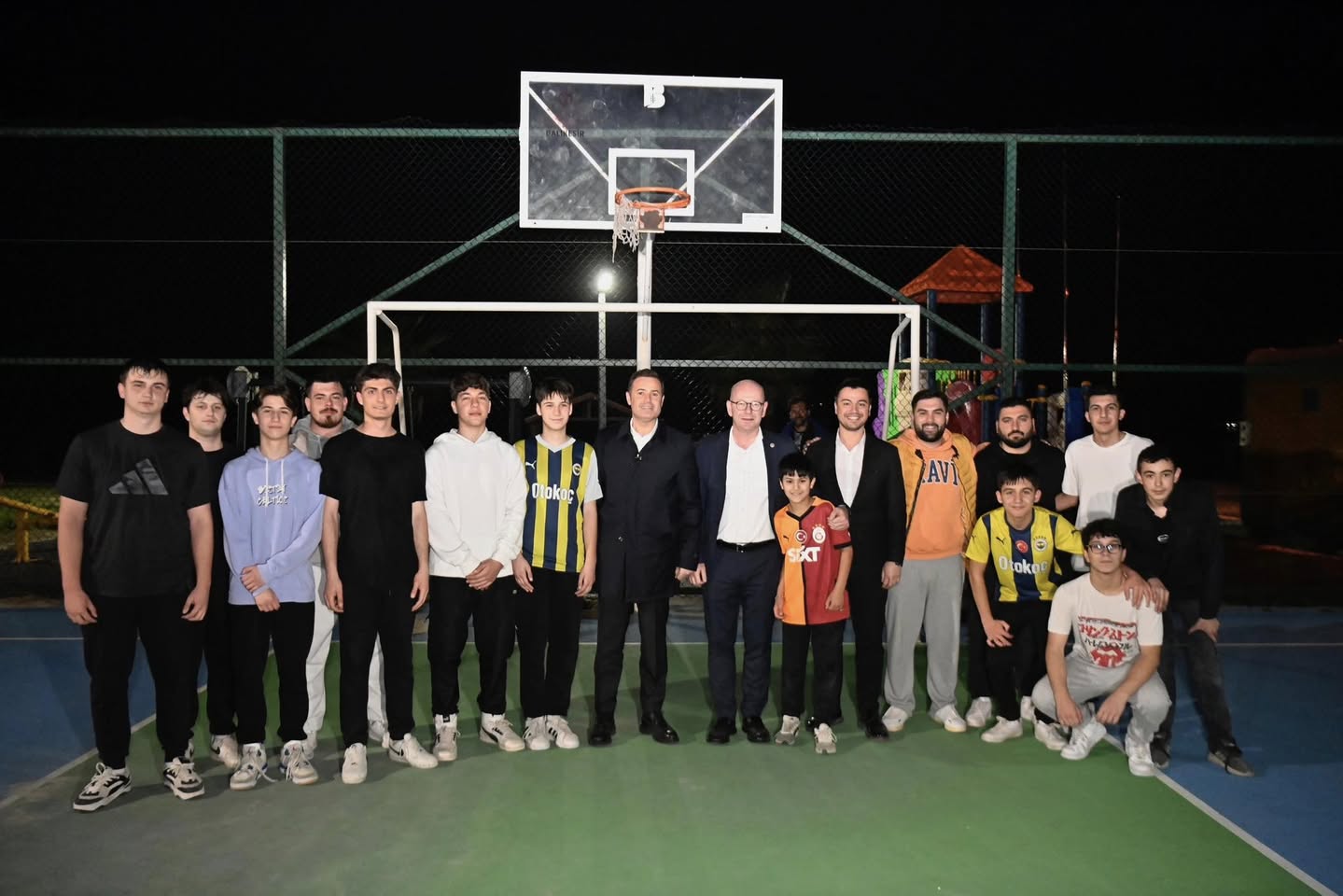 Balıkesir’de Genç Futbolculara Destek Ziyareti