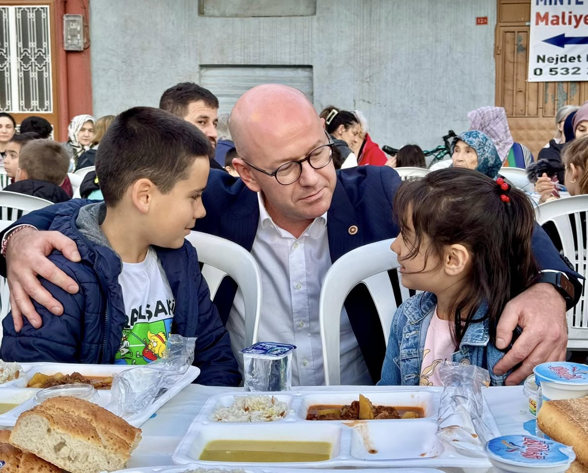 Balıkesir’de Ramazan Dayanışması: Susurluk’ta İftar Programı Düzenlendi