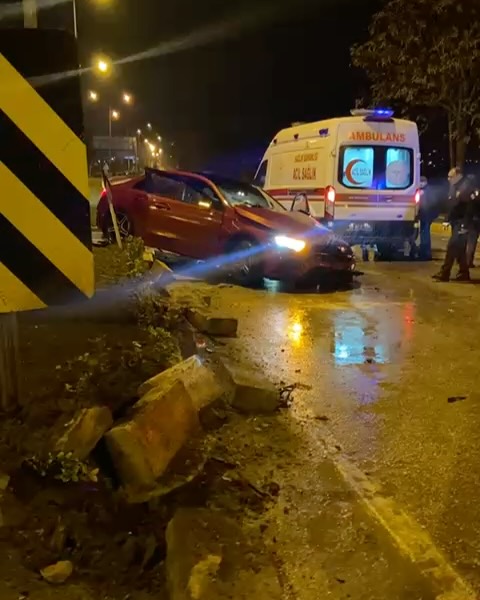 Gönen’deki Trafik Kazasında Maddi Hasar Meydana Geldi