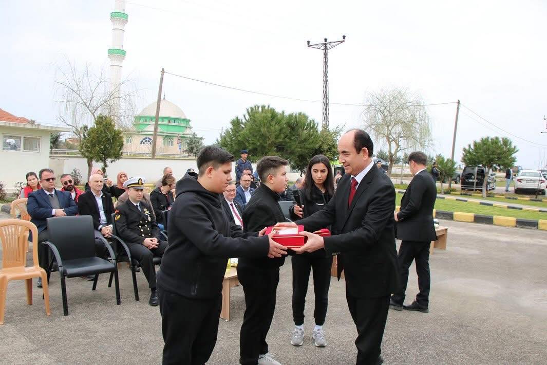 Çanakkale Zaferi’nin 110. Yılında Kutsal Emanetler Gönen’de Teslim Edildi