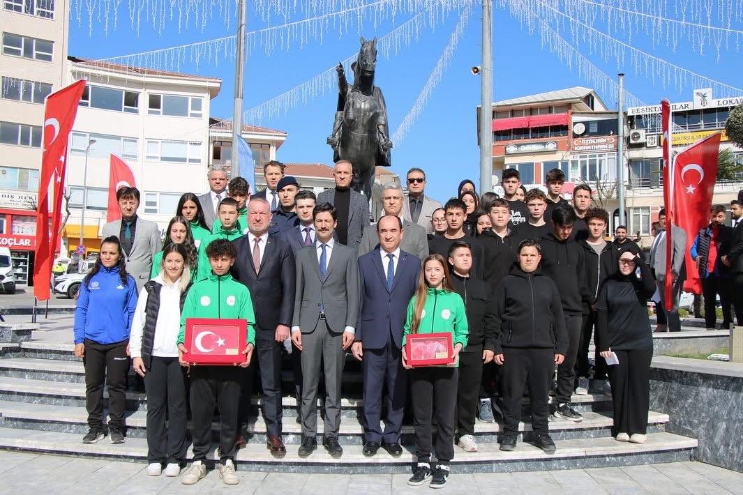 Çanakkale Zaferi Anma Etkinlikleri Kapsamında Kutsal Emanetler Teslim Edildi